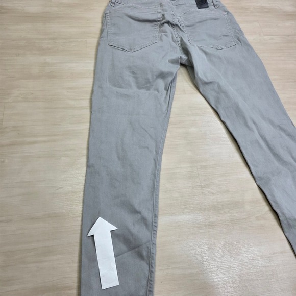 Aviator - Picture 11 of 11